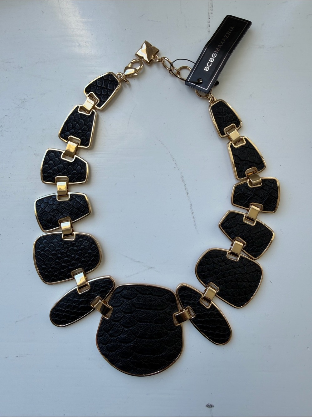 BCBGMaxAzria Black and Gold Textured Link Necklace